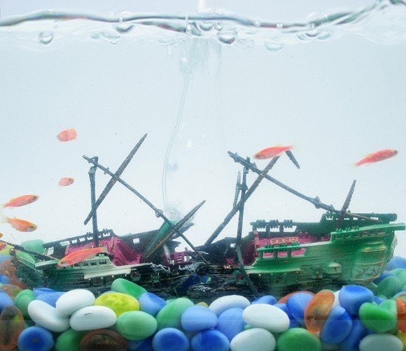 American Seahorse Pneumatic Fish Tank Decoration Aquarium Scenery Package Aerobic Toys Deep Sea Rotten Ship Sunk - Image 7